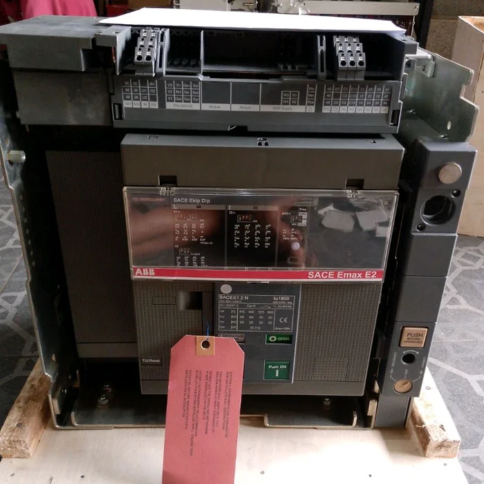 Jual Circuit Breaker ABB SACE Emax E2 1600A Untuk Industri…